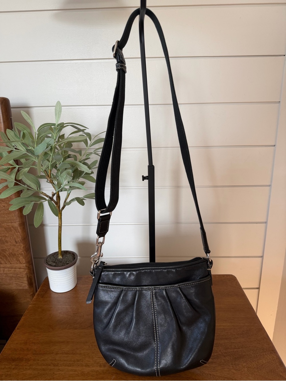 Vintage Y2K Coach SoHo Pleated Cross Body Bag